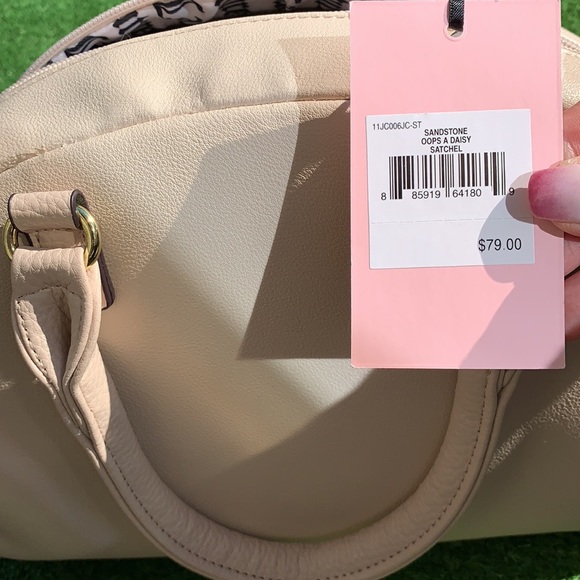 NWT🤍👑Juicy Couture Satchel🤍👑 - Picture 9 of 10